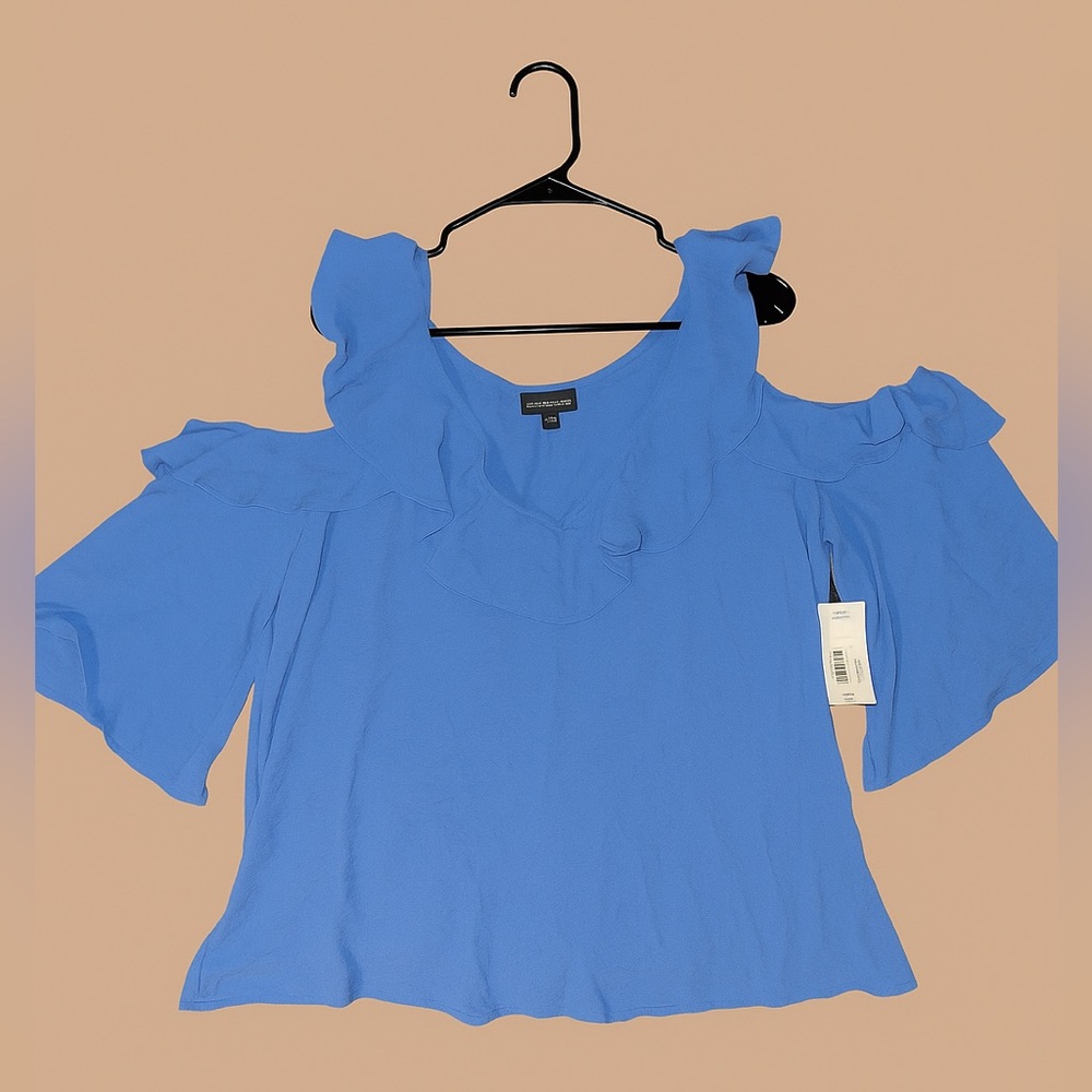 Blue Bold Elements NWT Cold Shoulder Ruffle Blouse (XL)